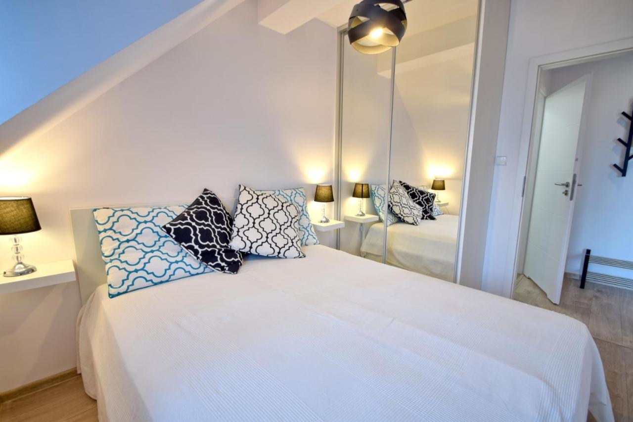 Apartament Z Widokiem, Osiedle Feniks كولوبرزيغ المظهر الخارجي الصورة